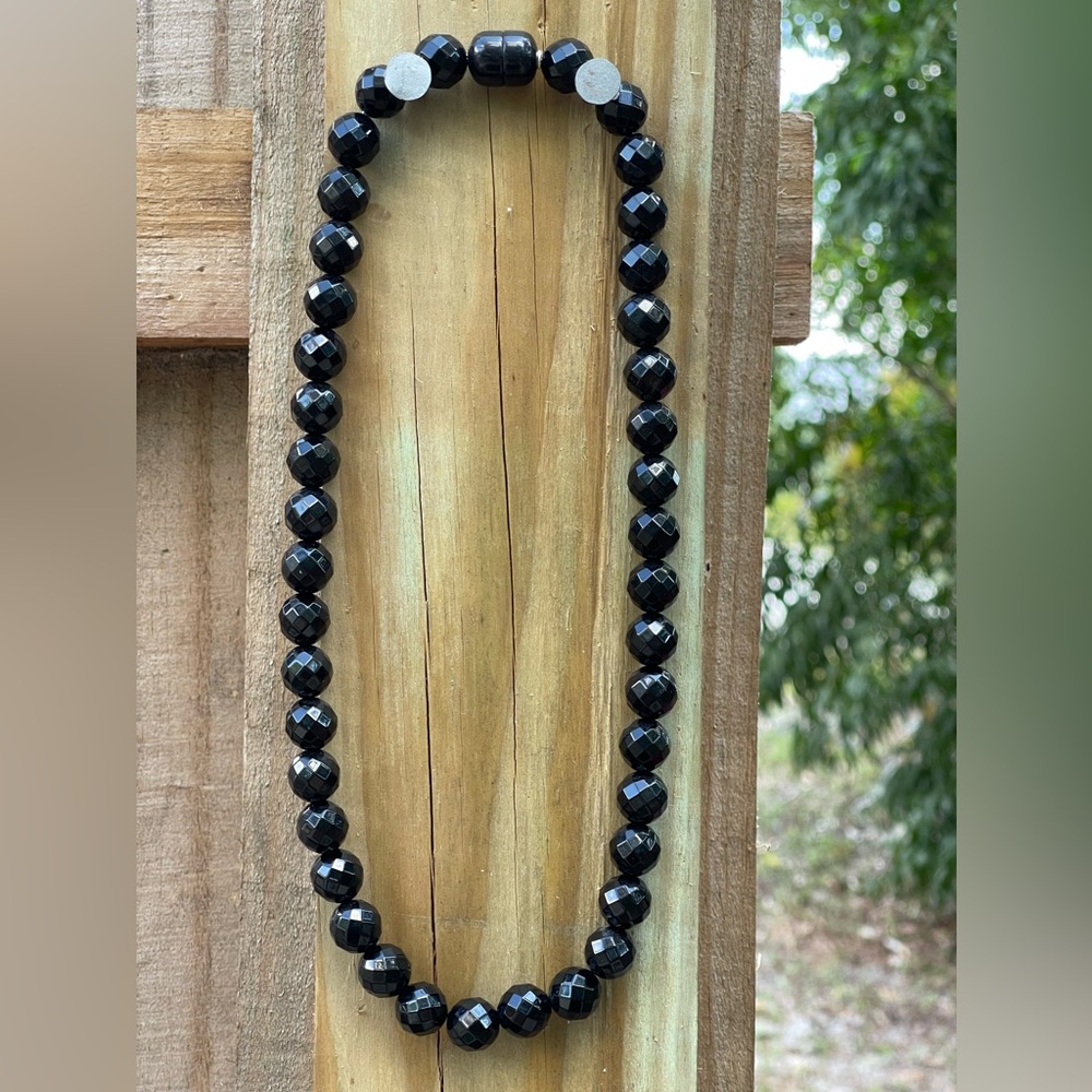 Steel Diamond Cut Hematite Bead necklace with magnet closure